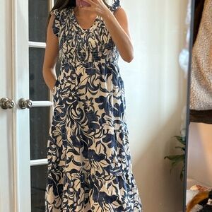 Joie Navy and White Floral Maxi Dress
98% cotton 2% spandex